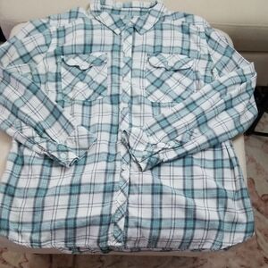 Croft & Barrow Teal and White Plaid Button-Up Shirt